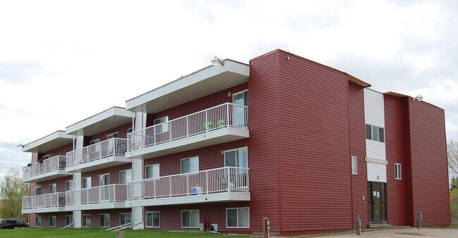 Building Photo - Redwood Manor