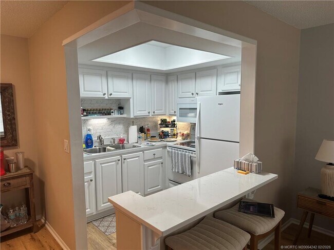 Foto del edificio - 2929 SE Ocean Blvd