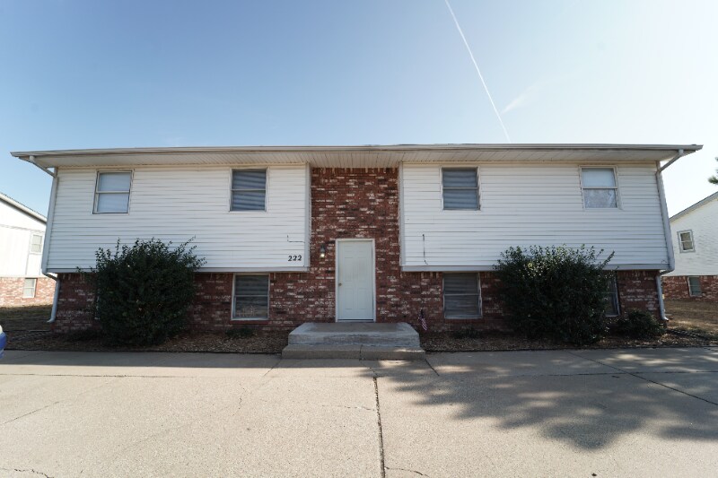 Primary Photo - 222 Brunswick St