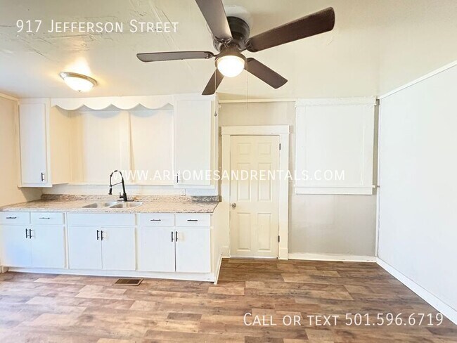 Foto del edificio - 917 Jefferson St