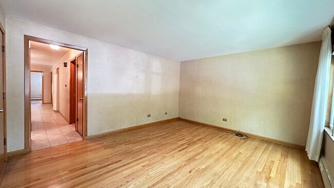 Foto del edificio - 5219 N Bernard St