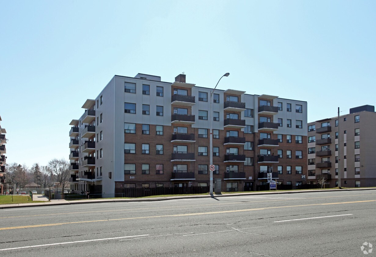 Photo du bâtiment - 3111 Eglinton