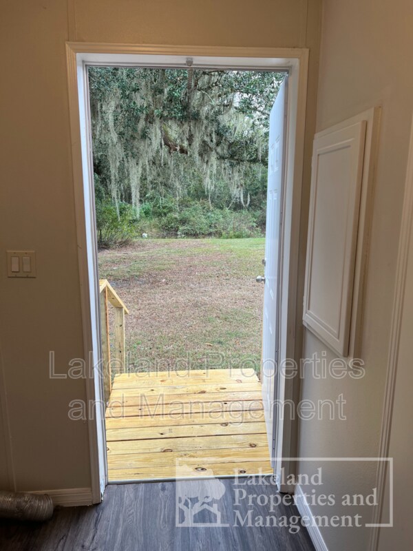 Building Photo - 5616 Forest Creek Rd