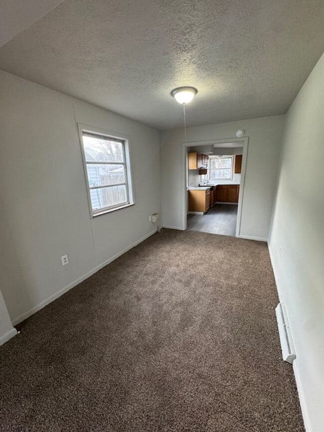 Foto del edificio - 728 Baxter St