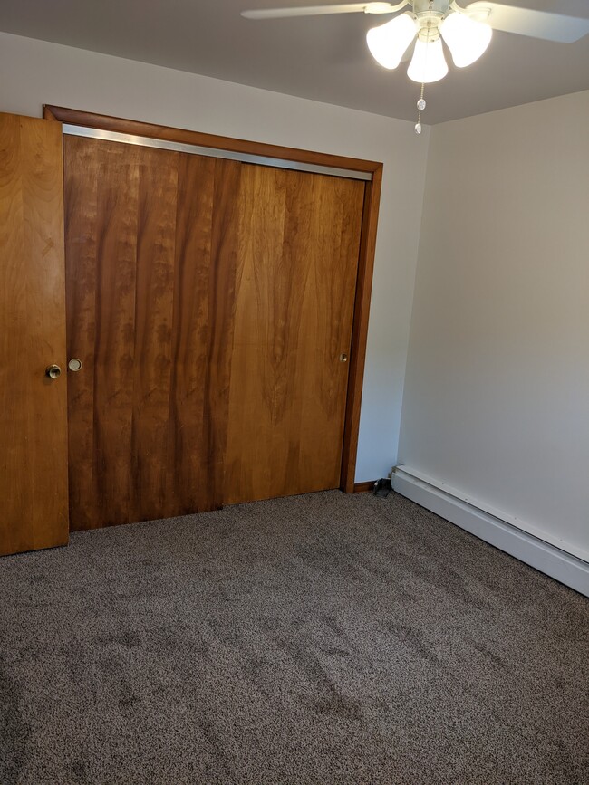 Plenty of closet space - 509 Bethel Dr