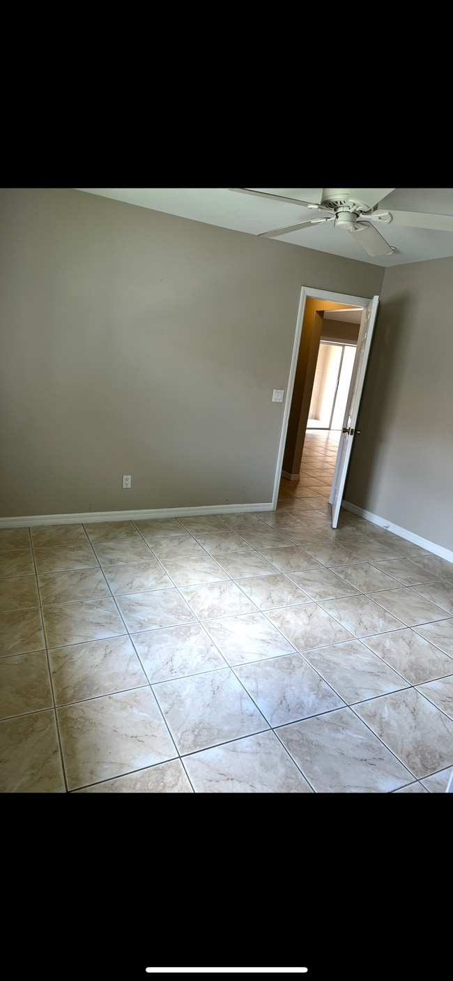 Foto del edificio - 712 SE 46th Ln