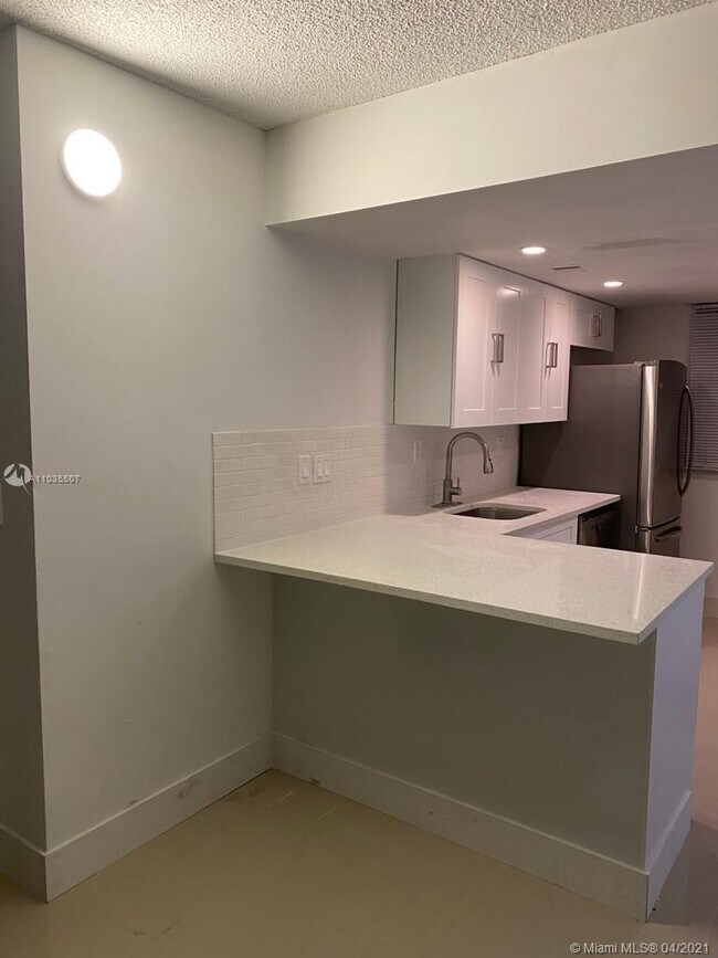 Foto del edificio - 3248 Coral Ridge Dr