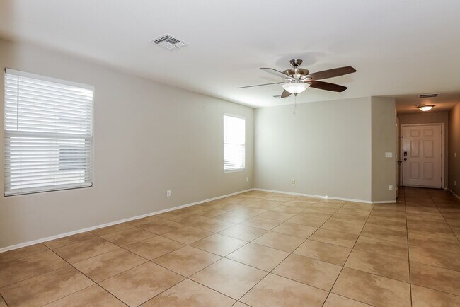 Foto del edificio - 38021 N Carolina Ave