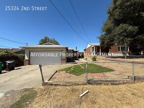 Building Photo - 25324 2nd St