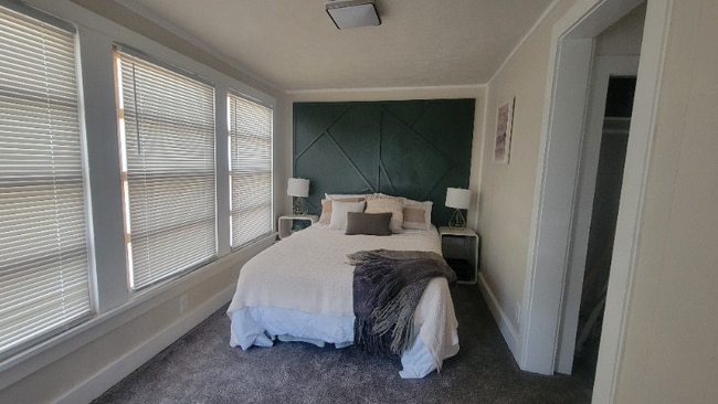 Foto del edificio - 4825 Calvert St