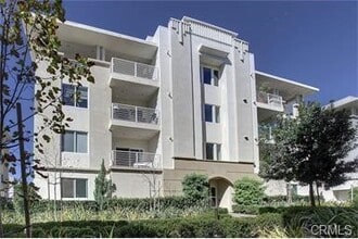 Building Photo - 13024 Union Ave