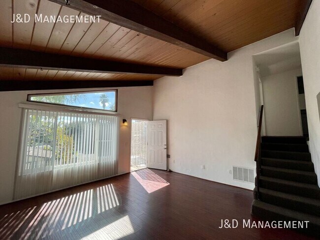 Building Photo - **Move-In Special – $1000 Off Your First M...
