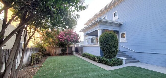 Building Photo - Ground floor 2 bedroom 1 bath