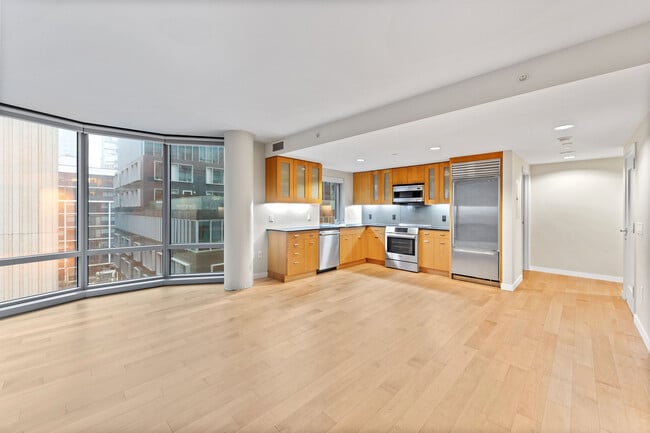 Photo - 355 1st St (San Francisco, CA) Townhome