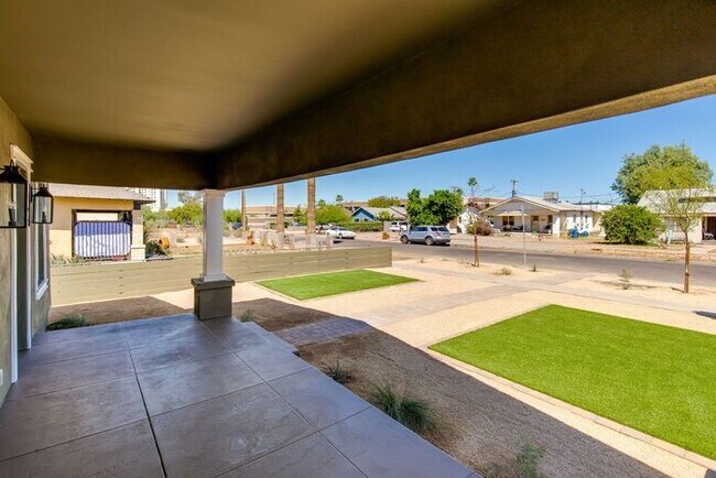 Foto del edificio - new remolded 3 bredroom 2 bathroom