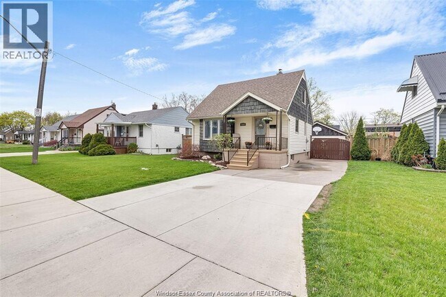 Photo du bâtiment - 1634 Olive Rd