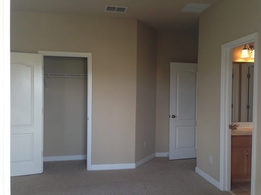 Building Photo - Baldwin Park: 4+ loft + den, 3.5 Bath, 2 c...