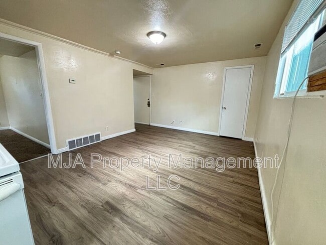 Foto del edificio - 1379 W 900 S