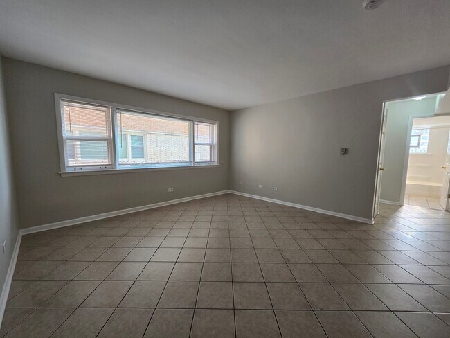 Foto del edificio - 837 Lathrop Ave