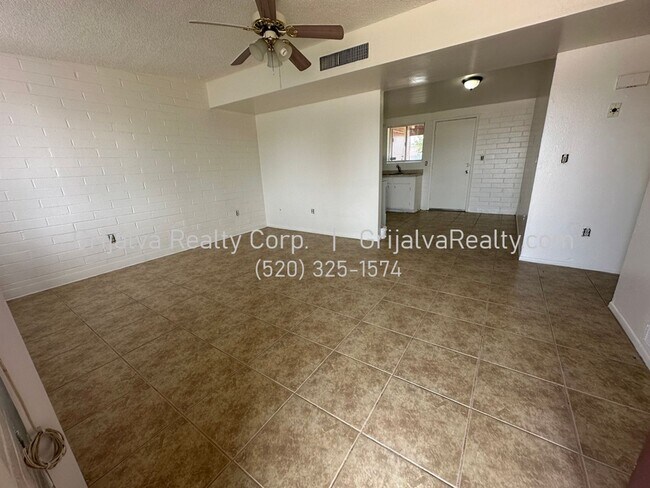 Foto del edificio - 320 W Whitestone Pl