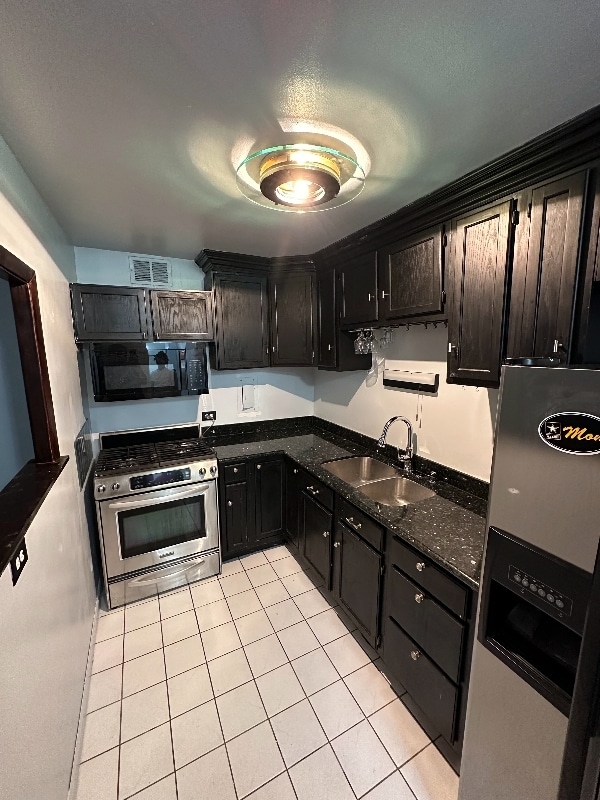 Photo - 1450 E 55th Pl Apartment