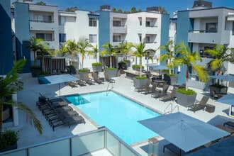 Crescent at West Hollywood