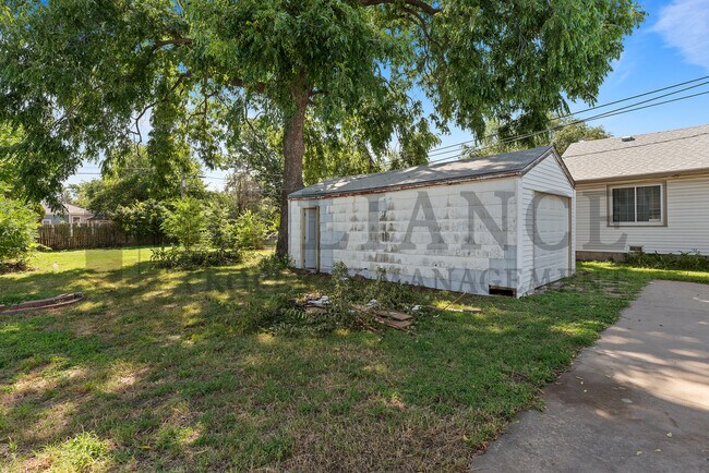 Foto del edificio - 1430 S Martinson St