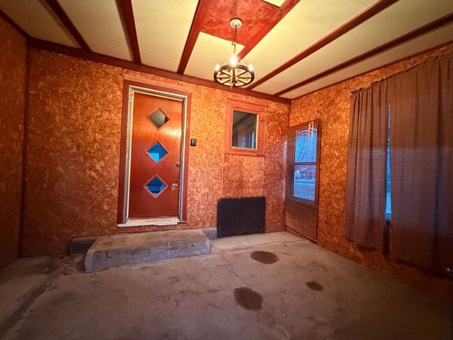 Foto del edificio - 2 bedroom house in RC! $720