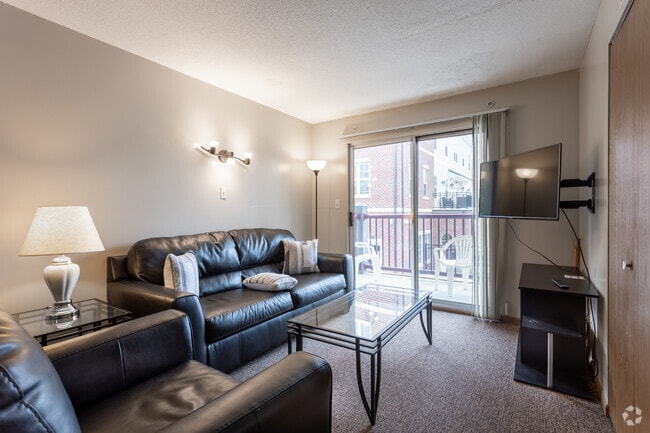 2BR,1BA - 1009 S 2nd St - Private Rooms Available