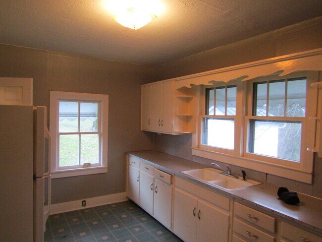 Foto del edificio - 615 E Barton Ridge Rd