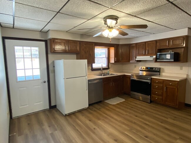 Building Photo - 113 Findley Ave