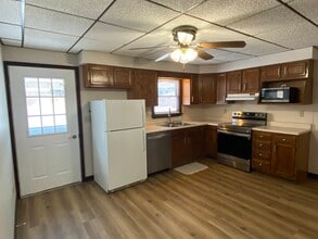 Building Photo - 113 Findley Ave