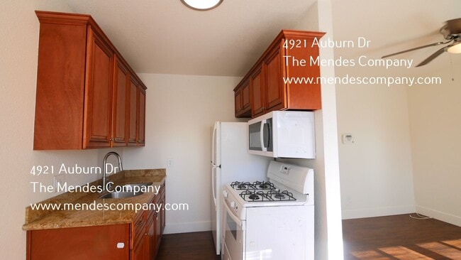 Building Photo - 4921 Auburn Dr