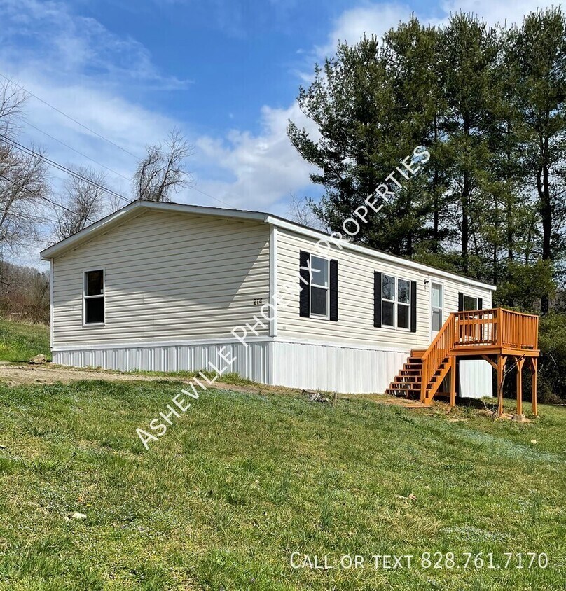Foto principal - 214 S Morgan Branch Rd