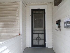 Building Photo - 1126-1126 Vattier Street