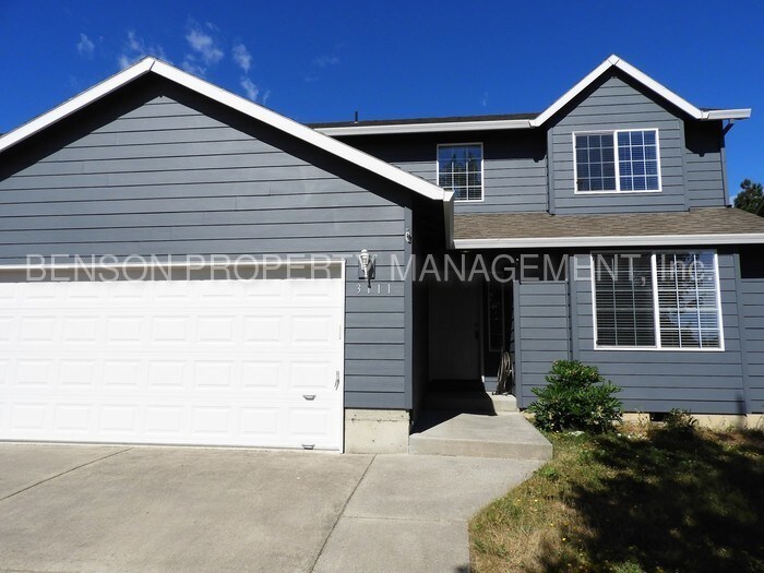Primary Photo - 5 Bedroom Home New on the Market!