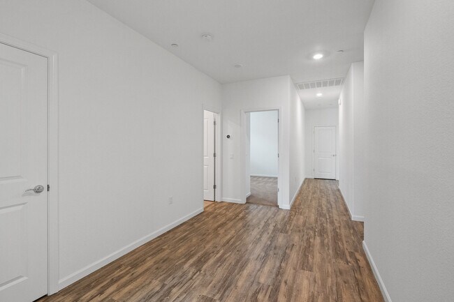 Foto del edificio - 12691 Thorntonhall Dr