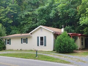 Building Photo - 108 Furrs Mill Rd