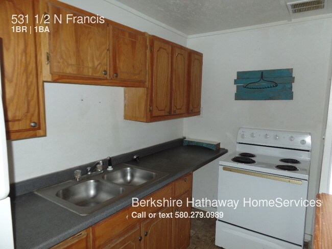 Foto del edificio - 531 1/2 N Francis St