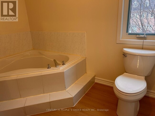 Building Photo - 6885 Tassel Crescent
