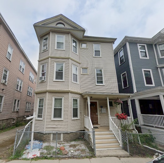 Building Photo - 93A Hillside St