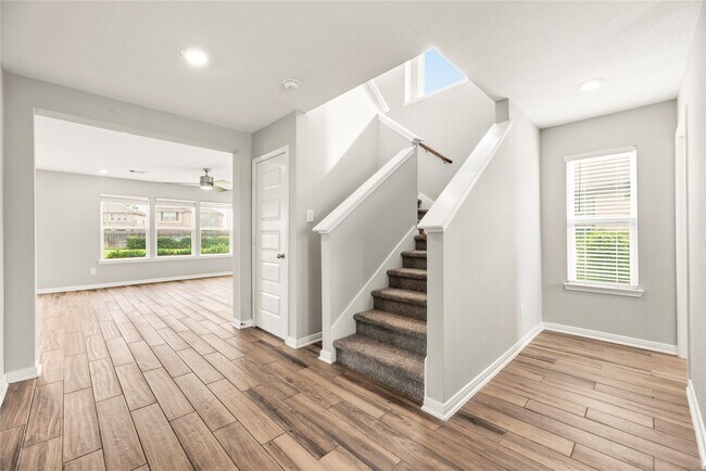 Building Photo - 6518 Deer Run Meadows Blvd