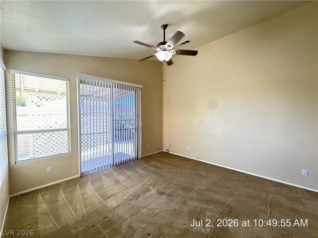 Building Photo - 122 McLaren St