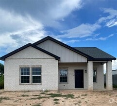 Building Photo - 1610 Rd 5729