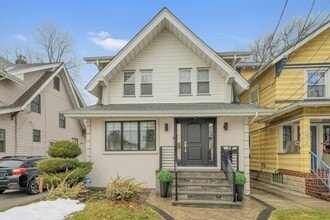 Building Photo - 67 Hillcrest Rd