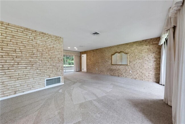 Foto del edificio - 14041-14082 82nd Ave
