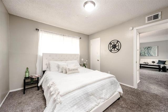 Foto del edificio - 4343 Shaver St