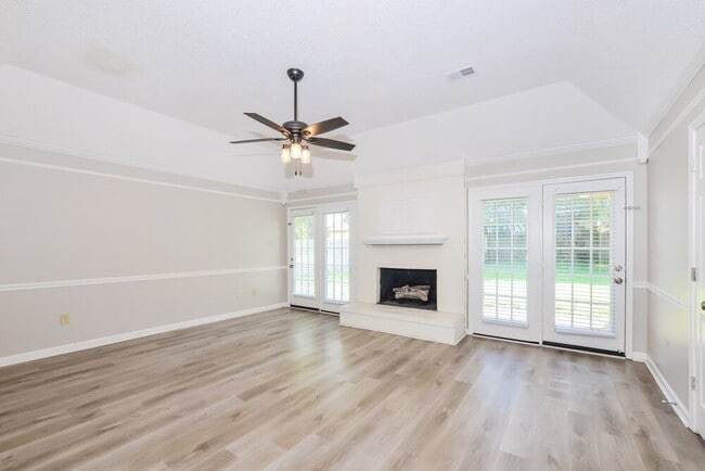 Building Photo - 6641 Bright Star Ln