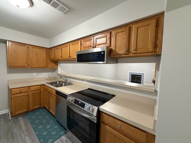 Foto del edificio - LANDSTOWN LAKES