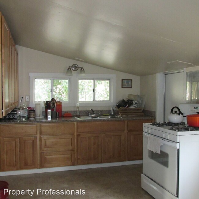 Building Photo - 2 br, 1 bath House - 1150-1150 1/2 S 10th